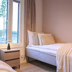 Villa Polar Lights With Jacuzzi By Book Lapland *