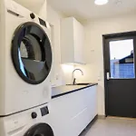 Villa Polar Lights With Jacuzzi By Book Lapland Rovaniemi