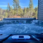 Villa Polar Lights With Jacuzzi By Book Lapland Rovaniemi