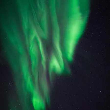 Polar Lights With Jacuzzi By Booklapland Willa *