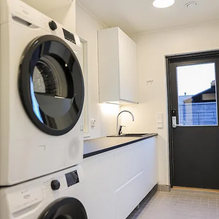 Willa Polar Lights With Jacuzzi By Booklapland Rovaniemi