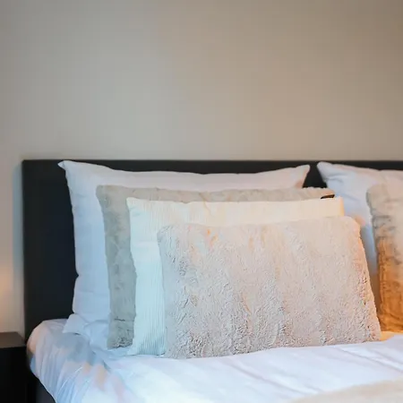 Willa Polar Lights With Jacuzzi By Booklapland Rovaniemi