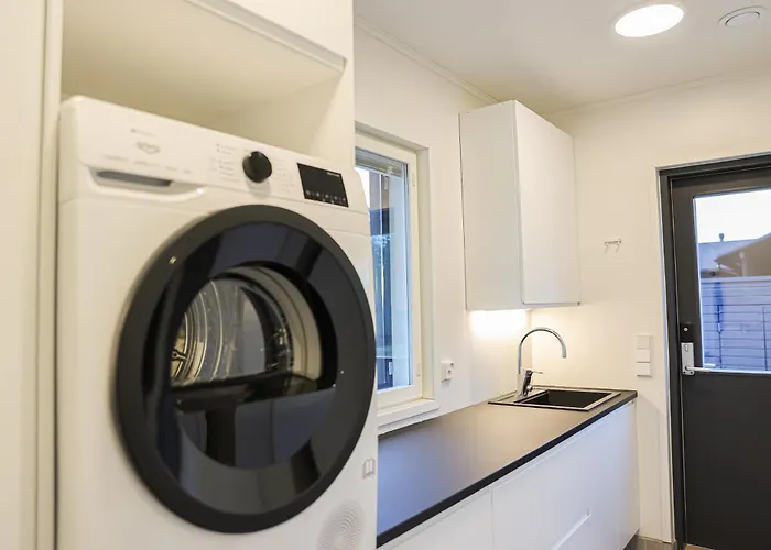 Polar Lights With Jacuzzi By Booklapland *