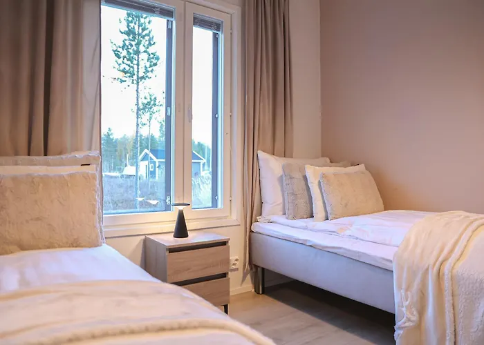 别墅 Polar Lights With Jacuzzi By Booklapland 罗瓦涅米